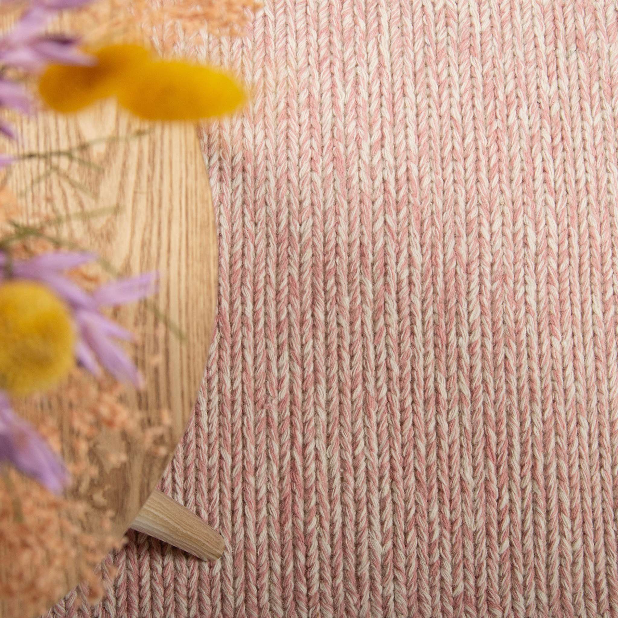 Anna Wool rug - light pink