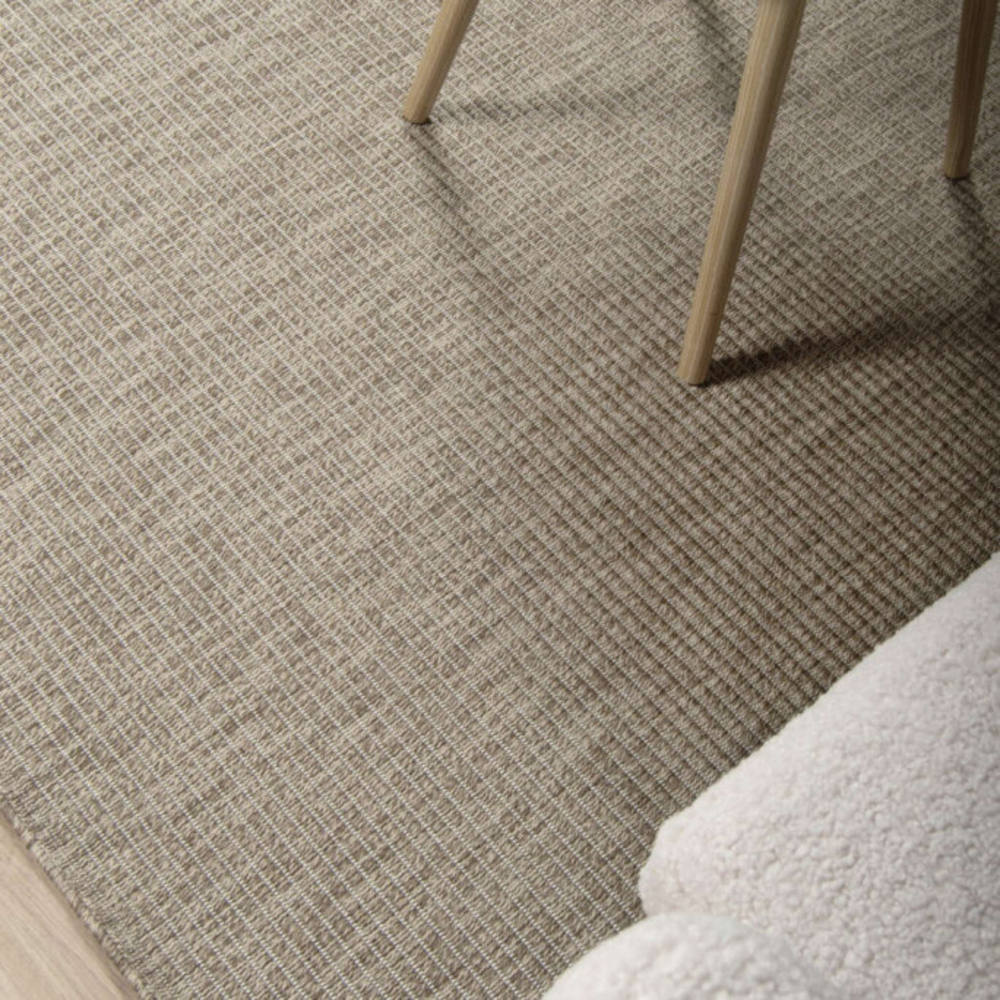 Aura Easy-care rug - Sand