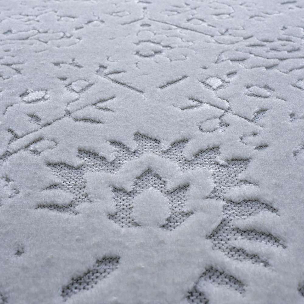 Elisabeth viskoosimatto - valkoinen.