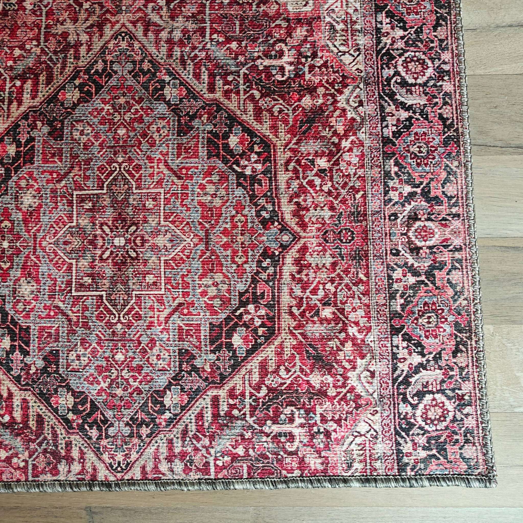 Gemma itämaistyylinen matto punaisena