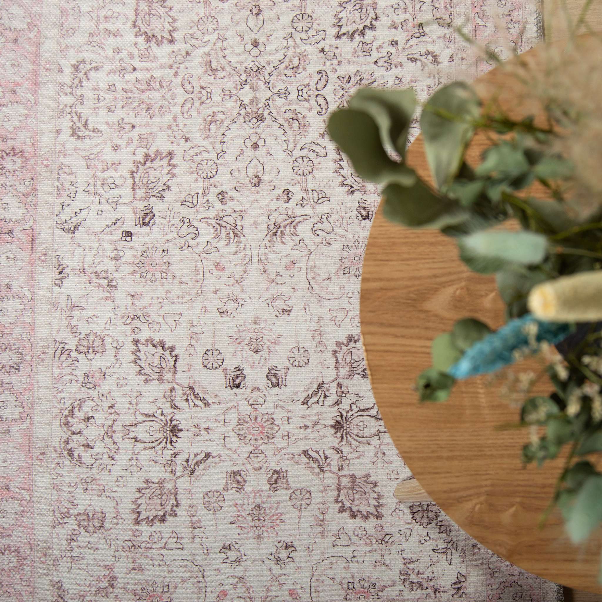 Layla Oriental Rug Roll - pink