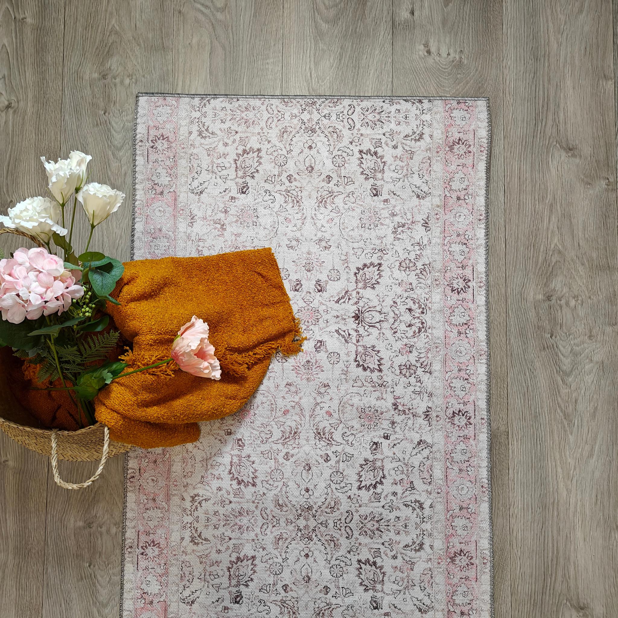 Layla Oriental Rug Roll - pink