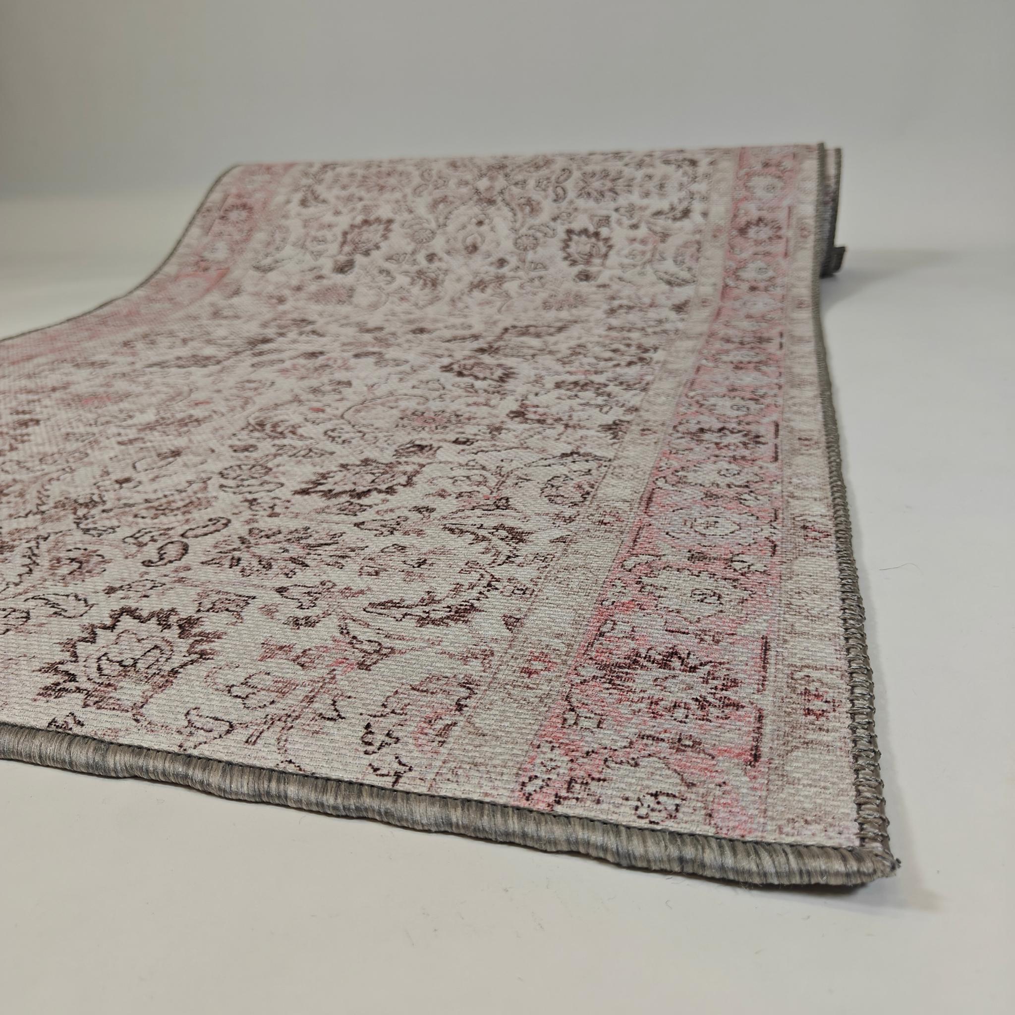Layla Oriental Rug Roll - pink