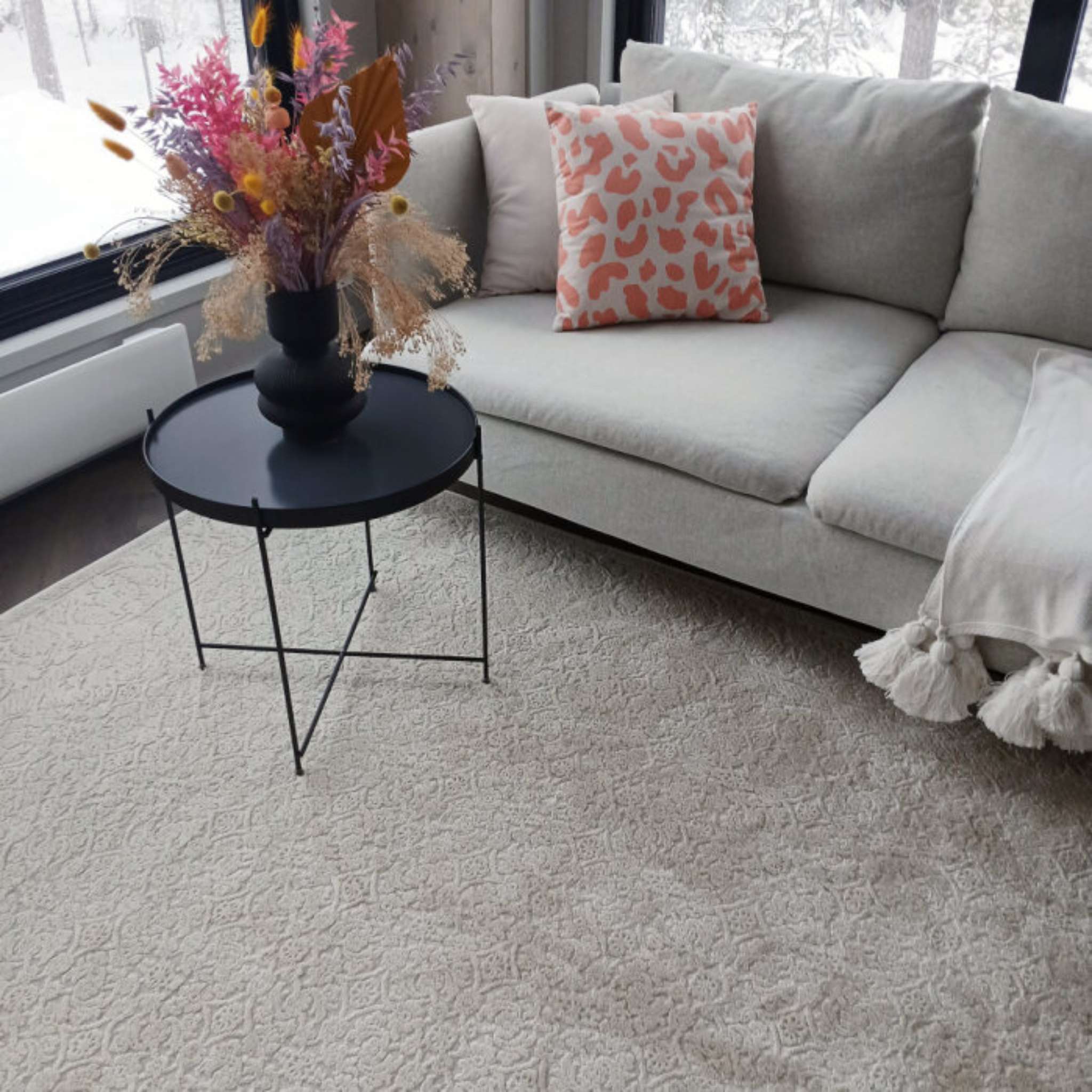 Lilian Pile rug - natural white