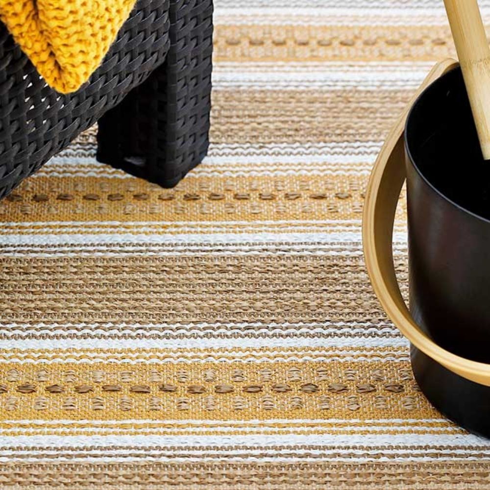 Narma RUNÖ Vinyl rug - gold
