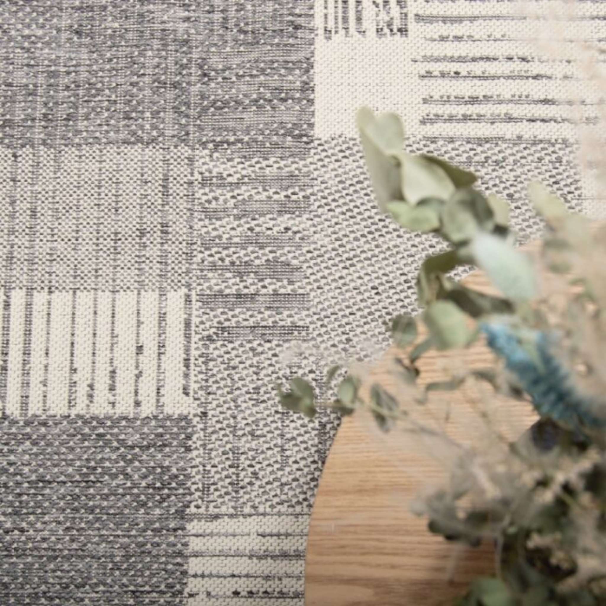 Oslo Flatweave rug Roll - gray