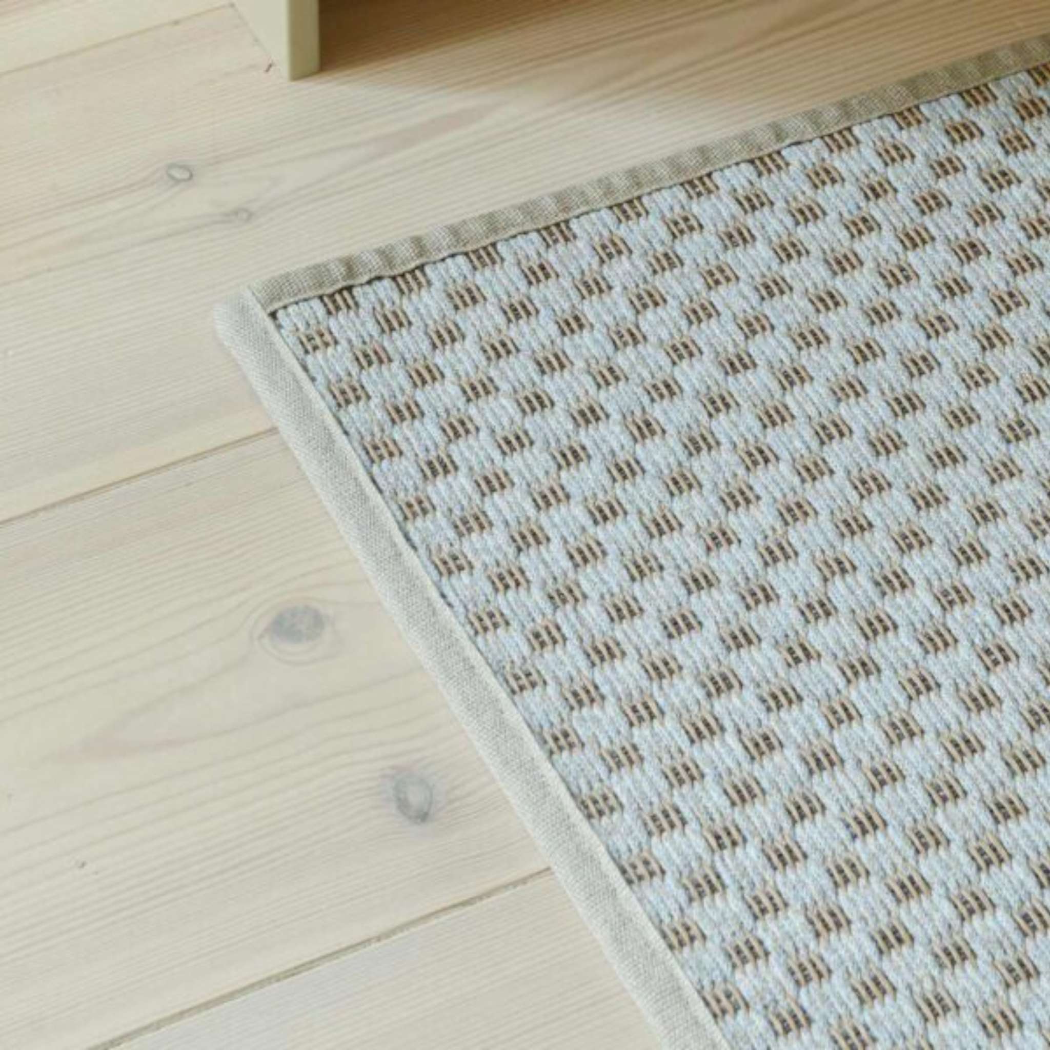 VM Carpet Pastilli matto - 4 lemmikki