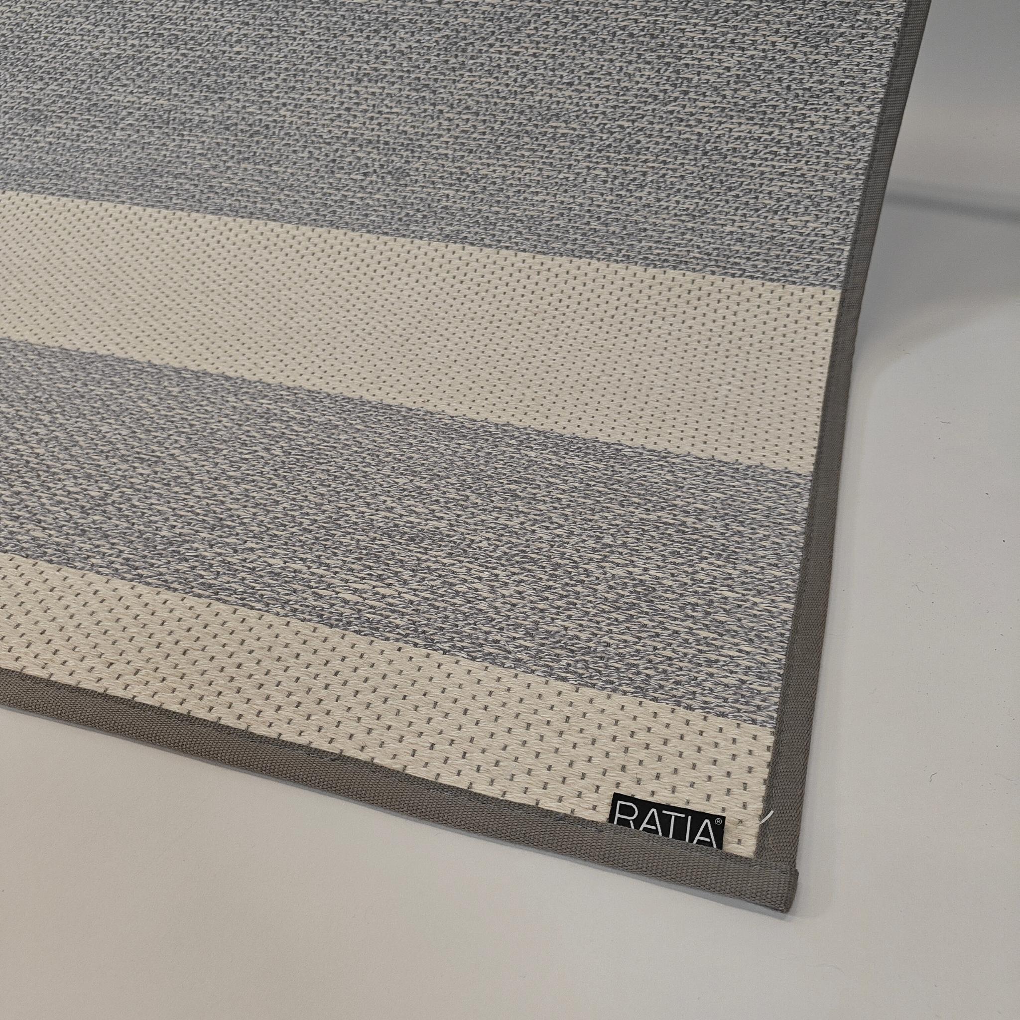 VM Carpet Viiva matto 160x230 cm - harmaa/valkoinen