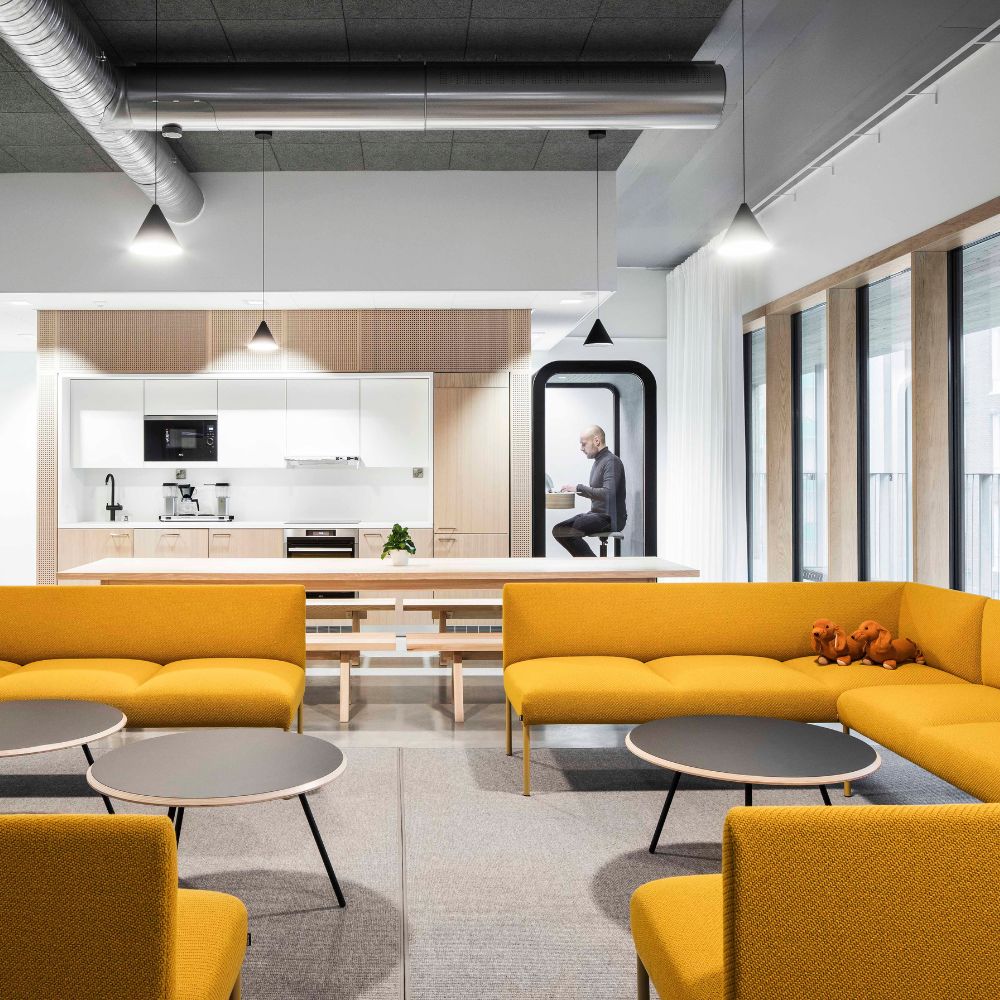 Matot yrityksille - VM Carpet Esmeralda