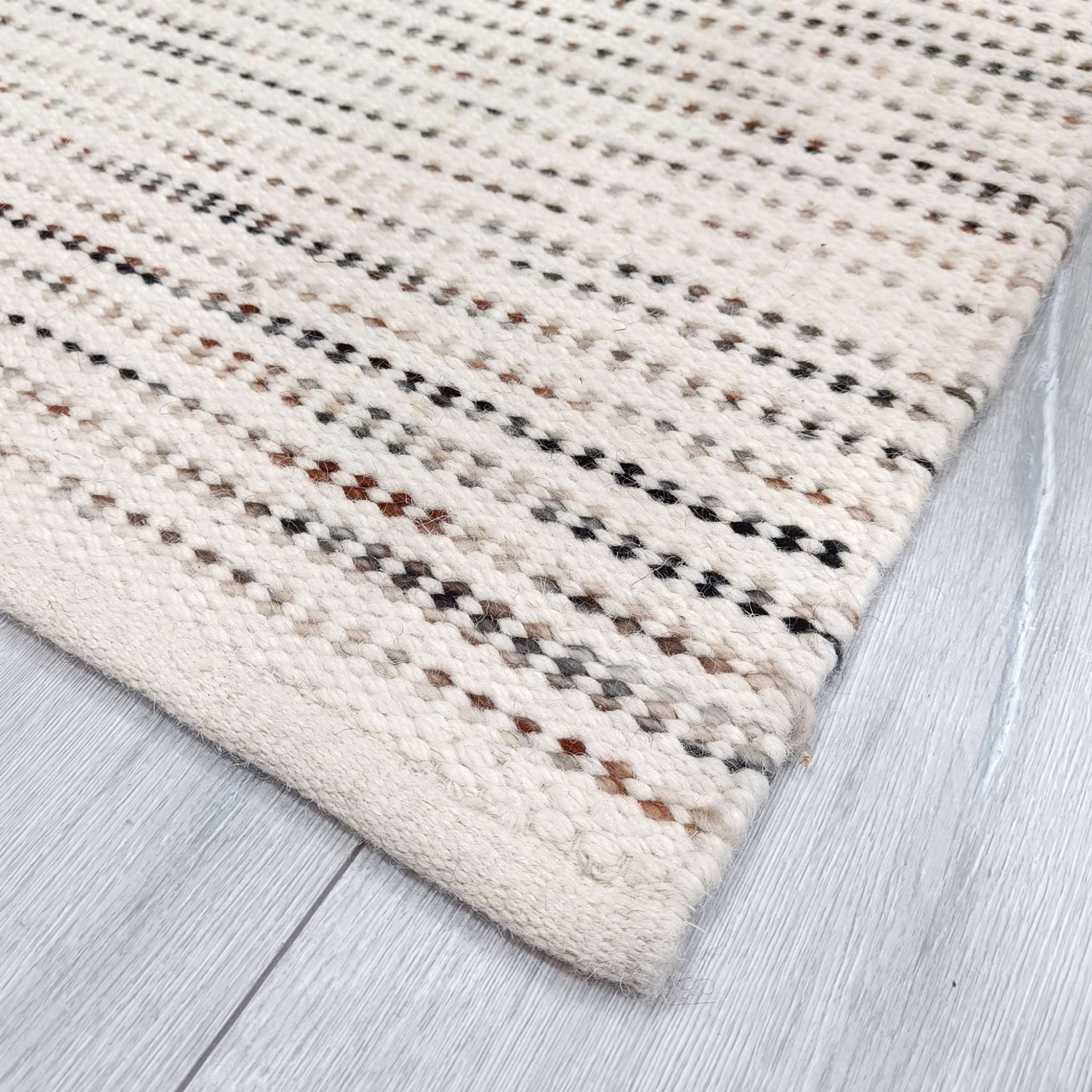 Yoko Wool rug - white brown