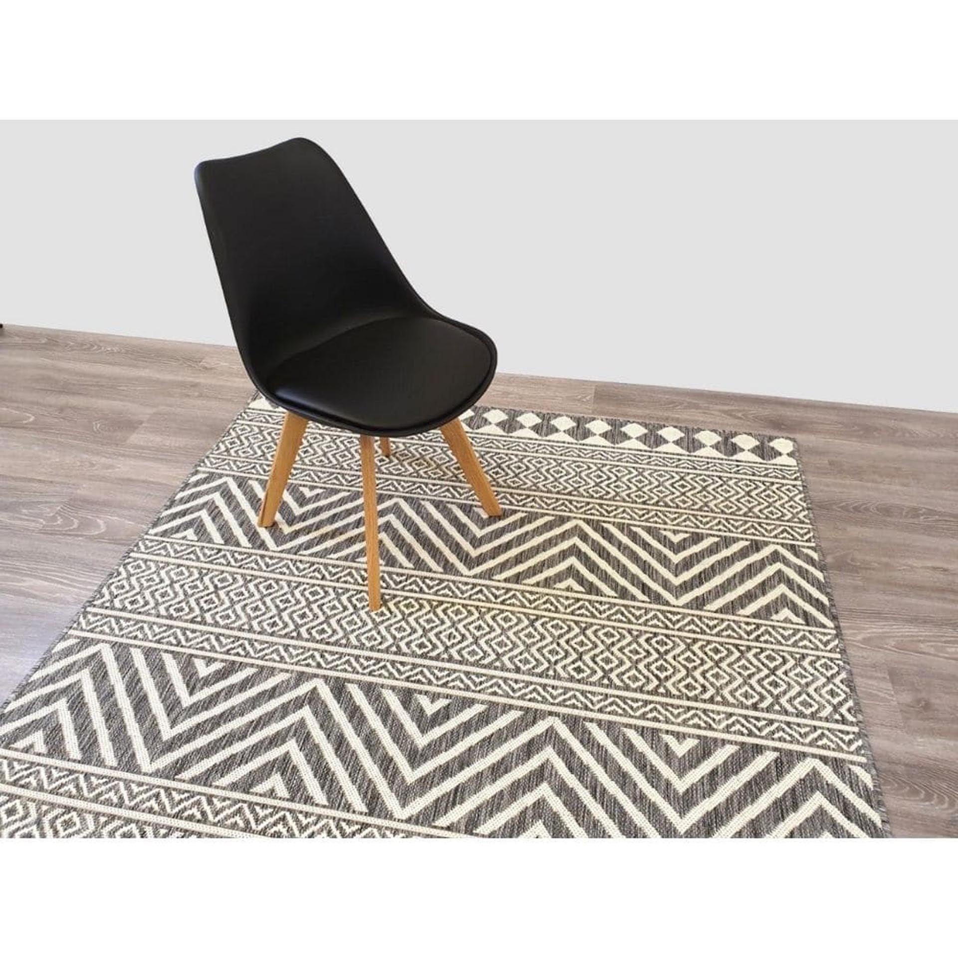 Layla matto - Vaalea harmaa.