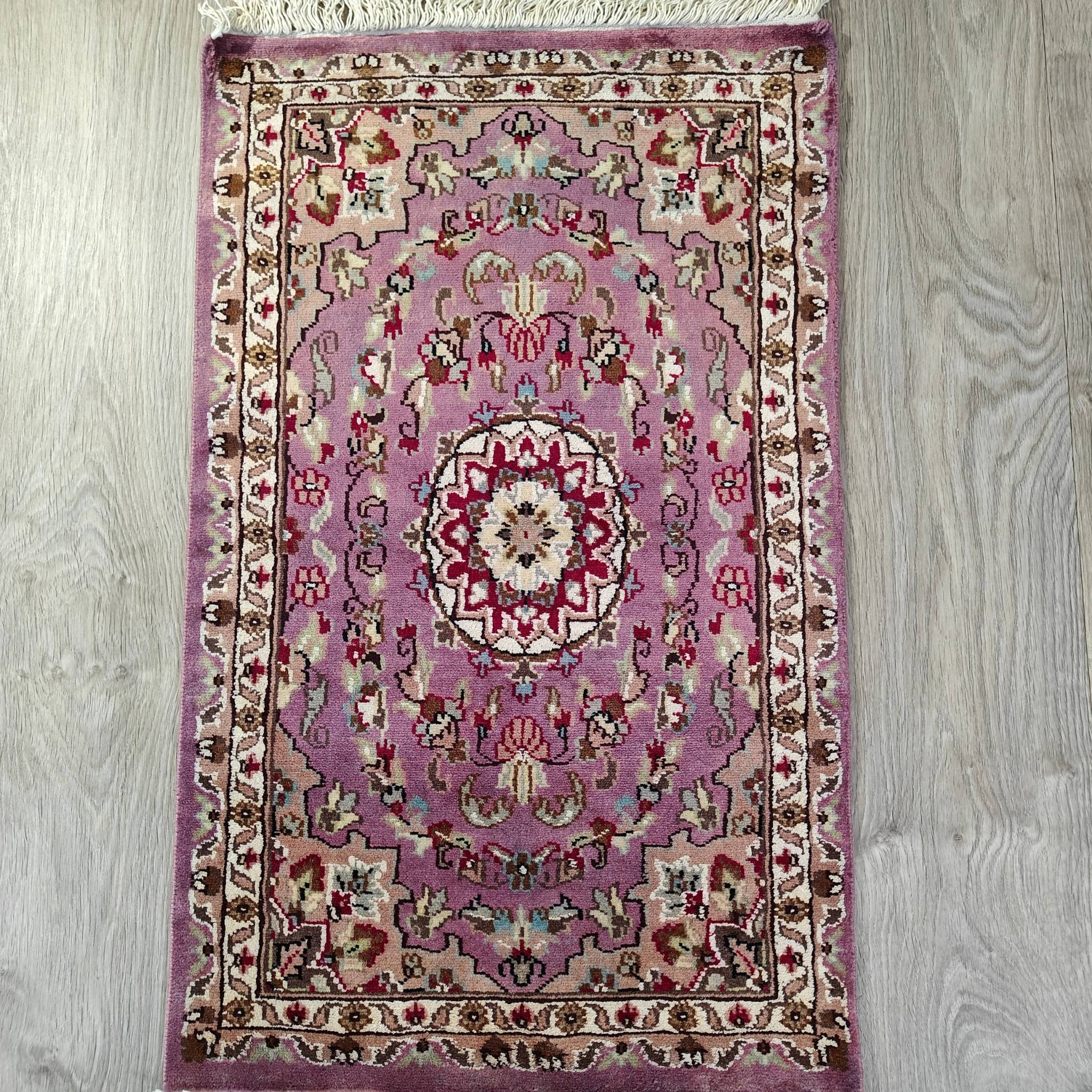 Pakistan Kashan- roosa - 58x95cm