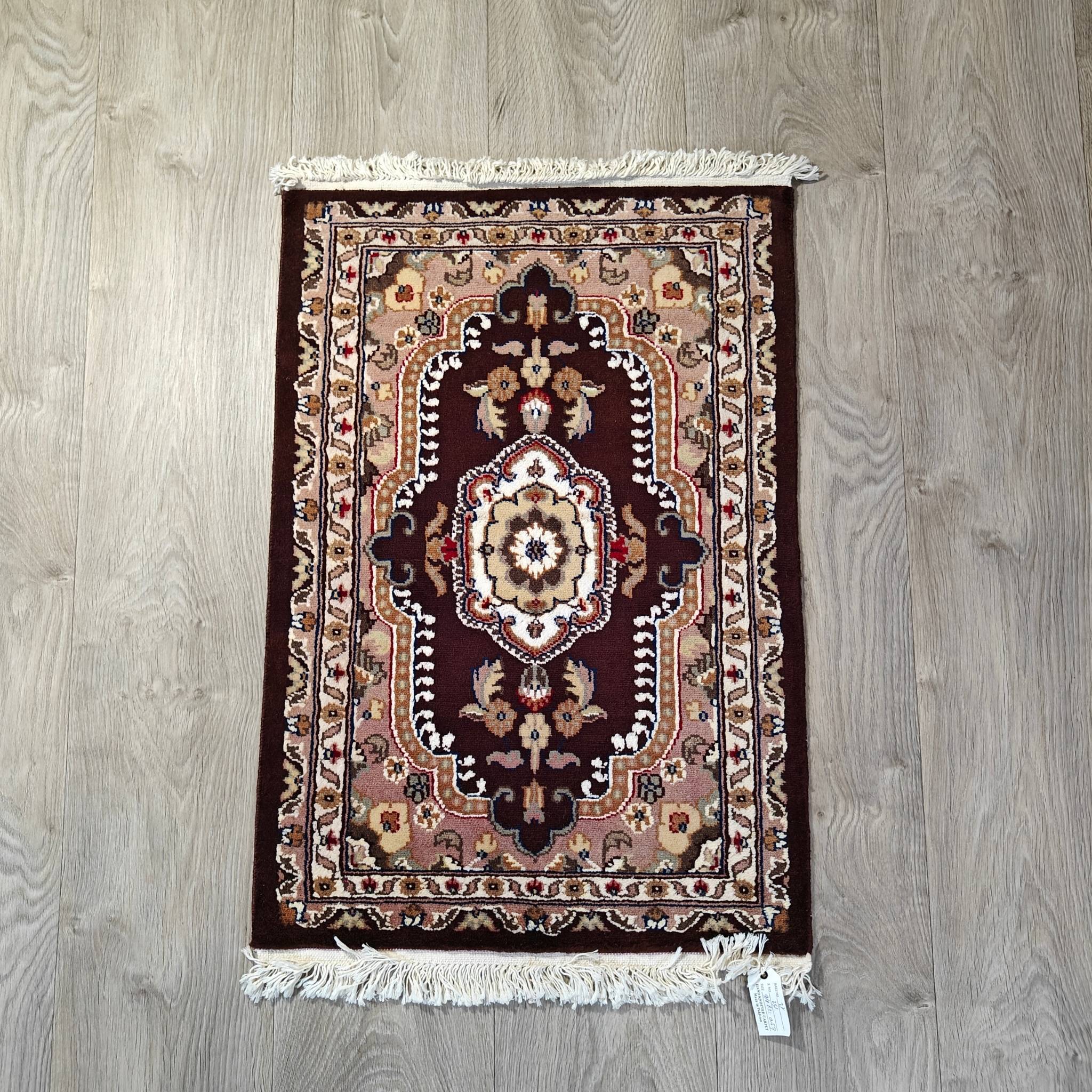 Pakistani Kashan - brown - 63x91cm