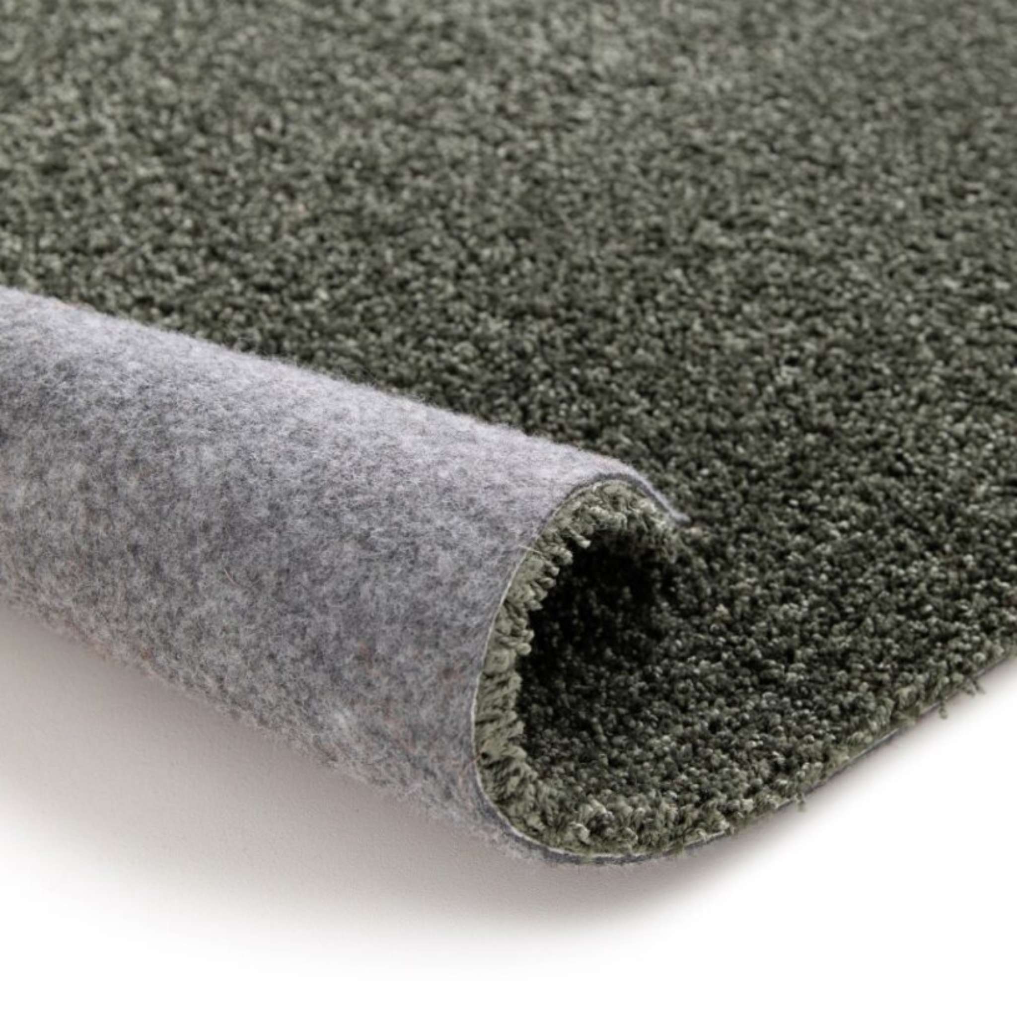 Serena Pile rug - green