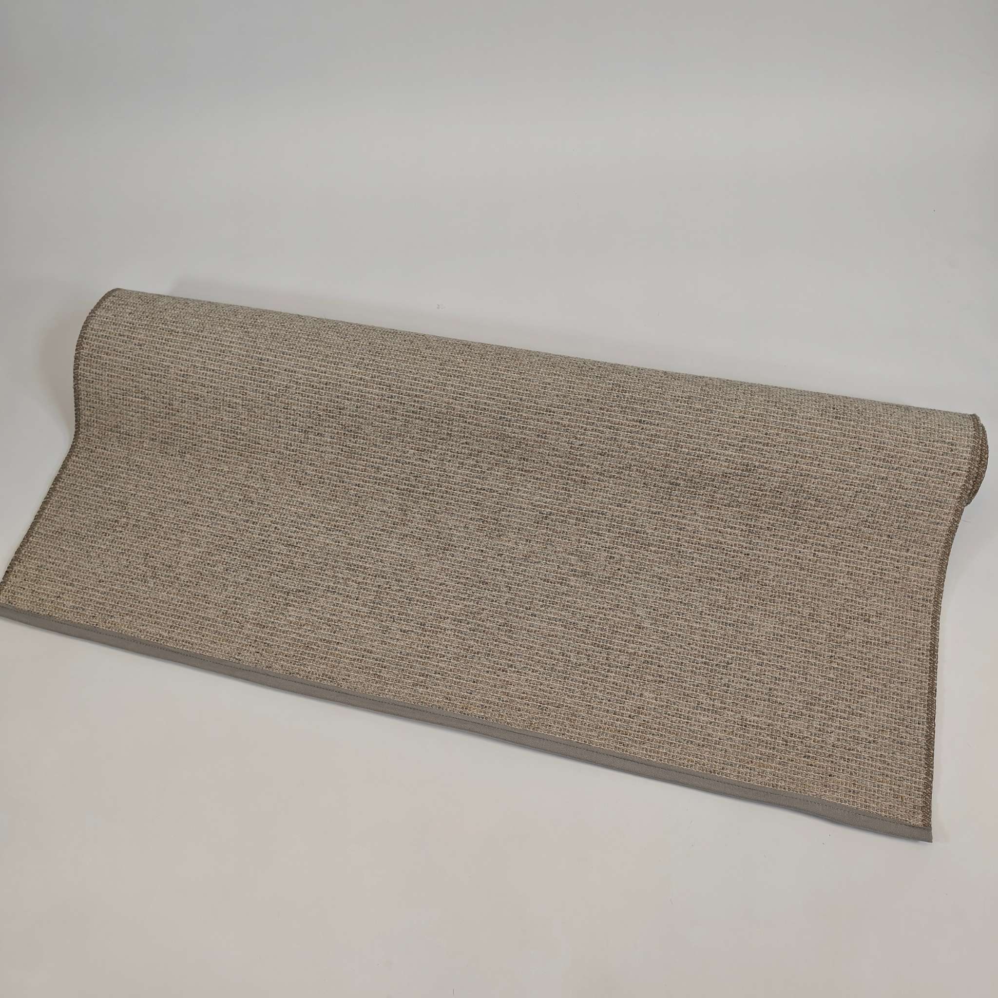 Aava Wool rug - light gray