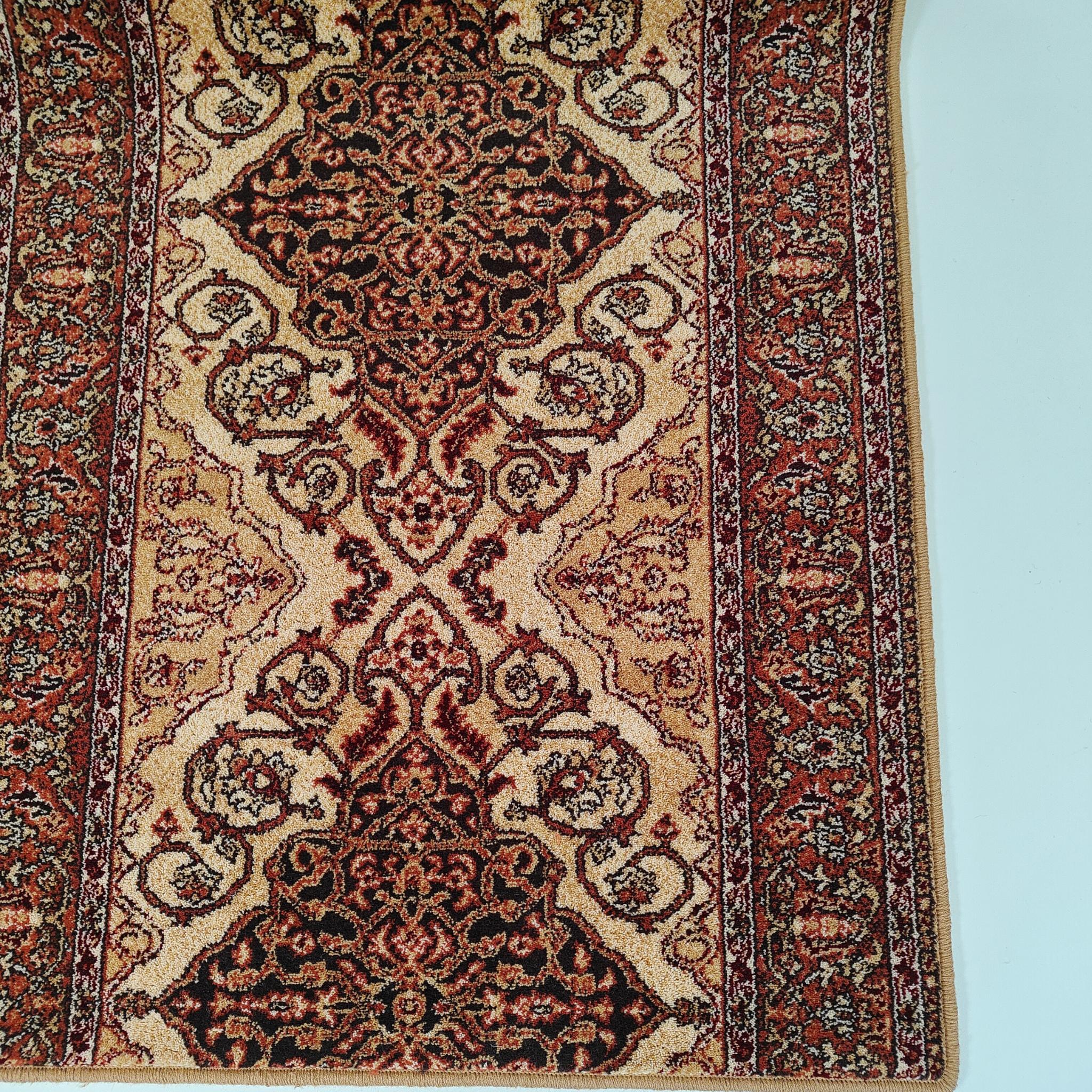 Leyla Oriental Wool rug Roll - Amber