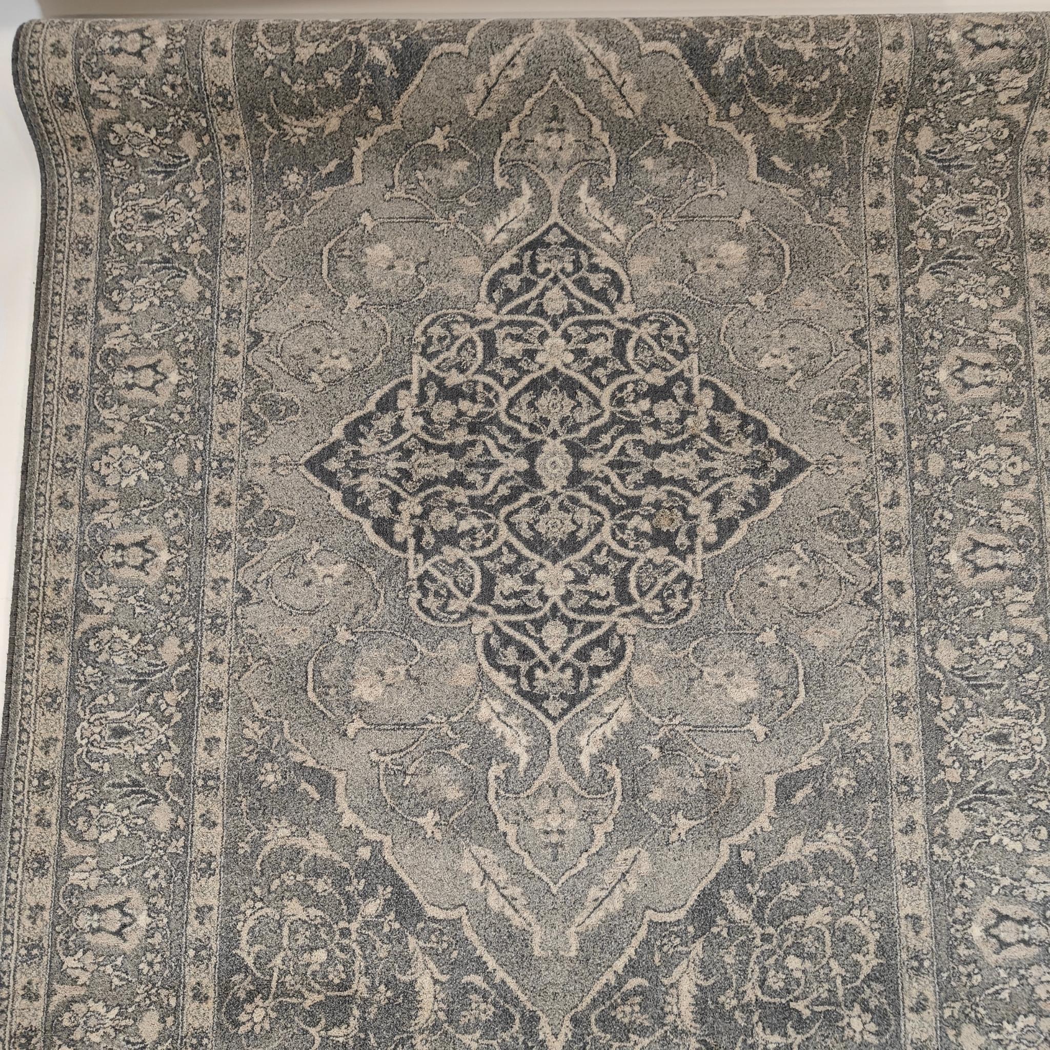 Leyla villamatto - tummanharmaa