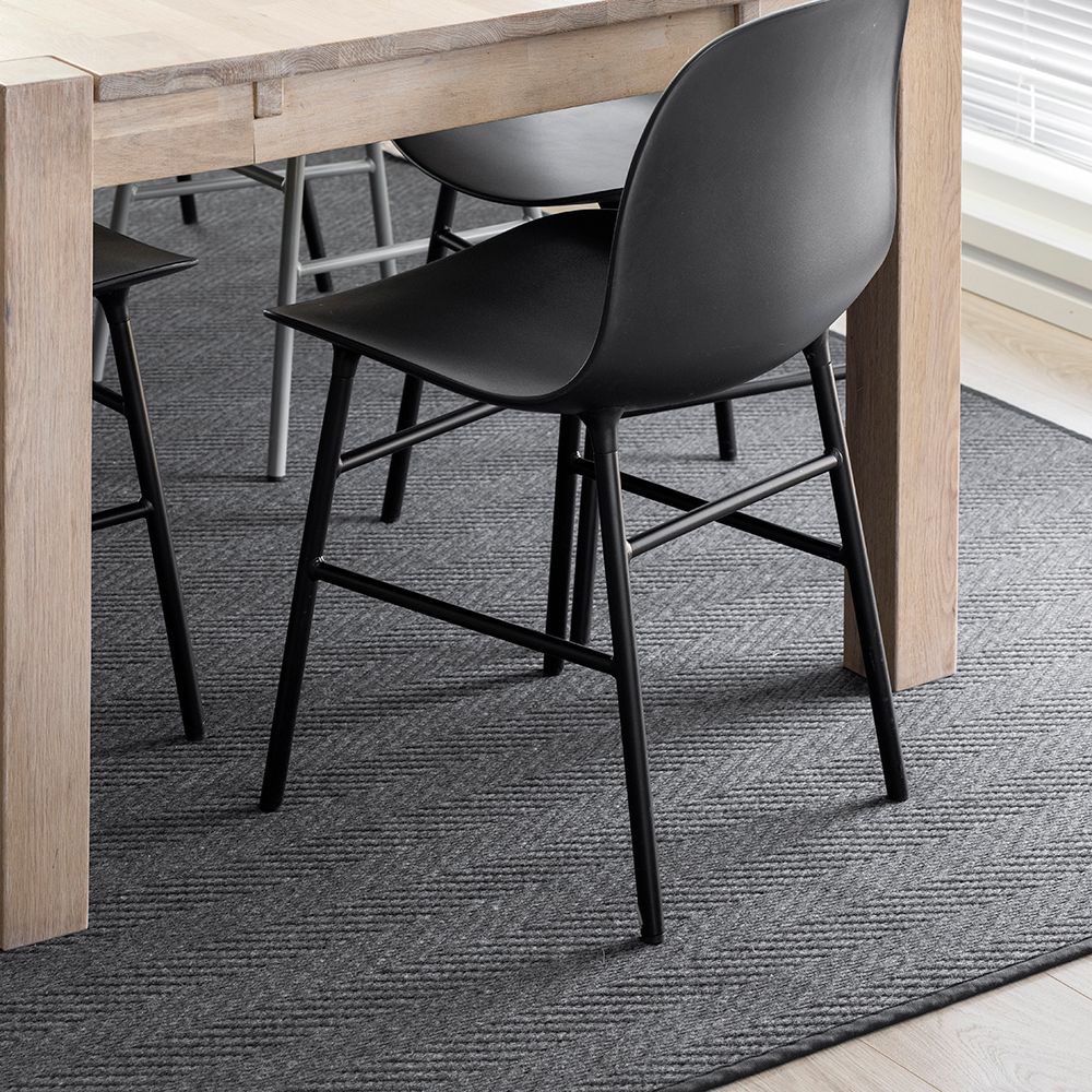 VM Carpet Elsa matto, omalla mitalla - 79 musta