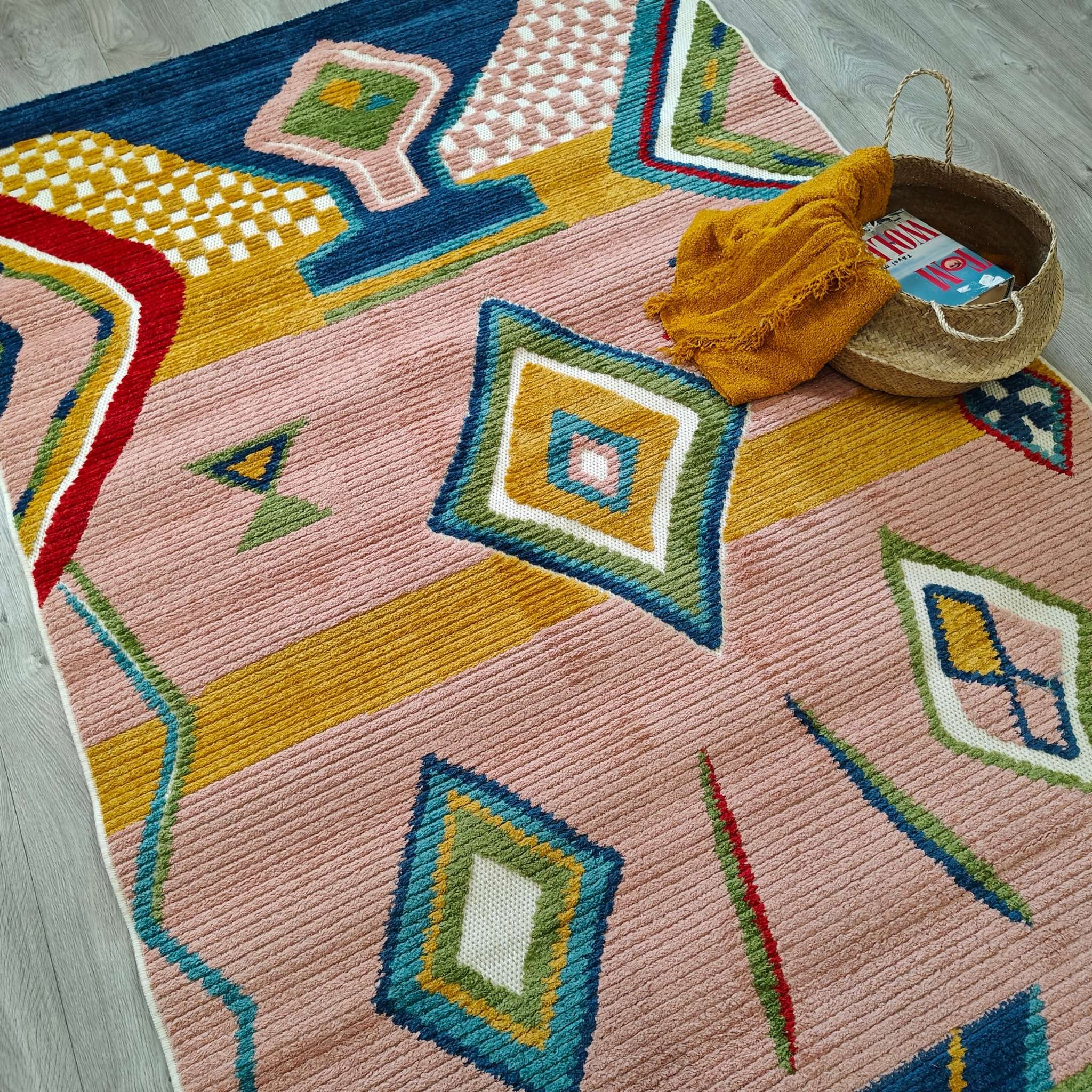 Fiesta low pile Rug - beige-colorful